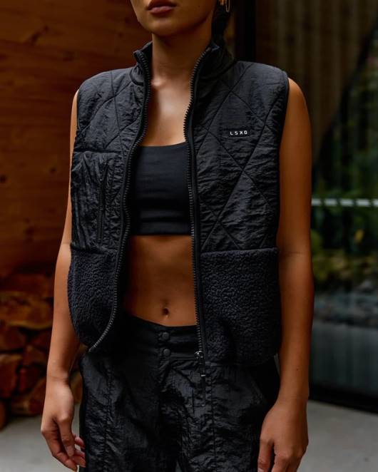 Z8RH472 LSKD Frauen Steppweste mit Schirm – schwarz Bekleidung