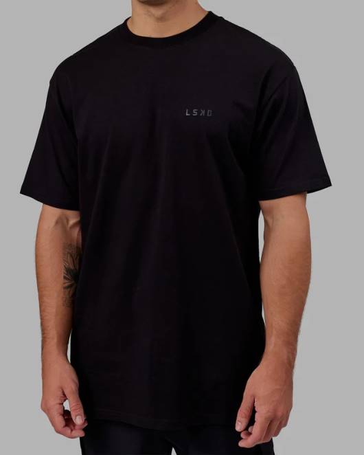 Z8RH942 LSKD Männer Endeavor Schwergewichts-Longline-T-Shirt in Übergröße – Triple Black Bekleidung
