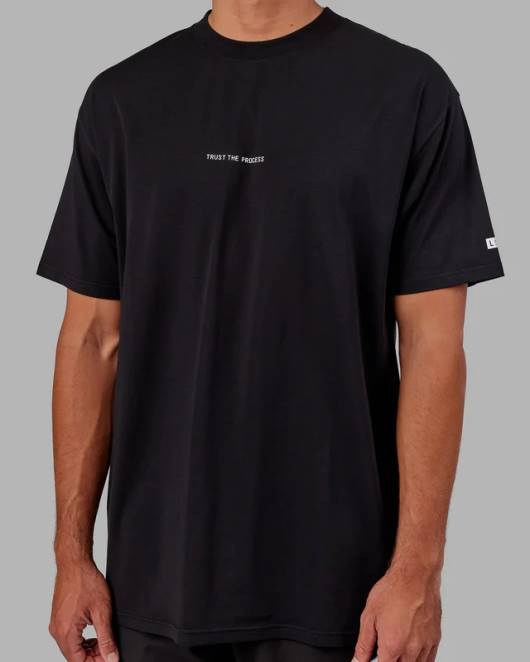 Z8RH967 LSKD Männer Vertrauen Sie dem Prozess. FLXCotton-T-Shirt in Übergröße – Schwarz Bekleidung